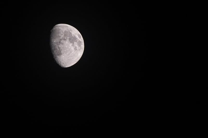 Moon phase accents